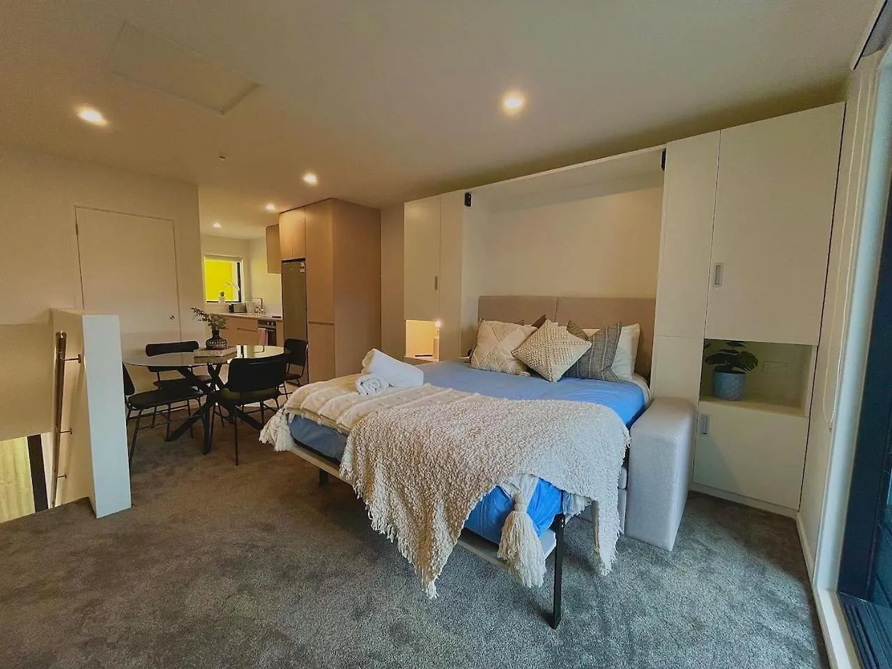 Relaxing Cbd Studio Christchurch Apartment